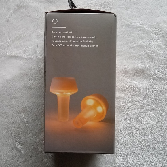 L.E.D. Bottle Stoppers by Rabbit  Rare! - Picture 6 of 9